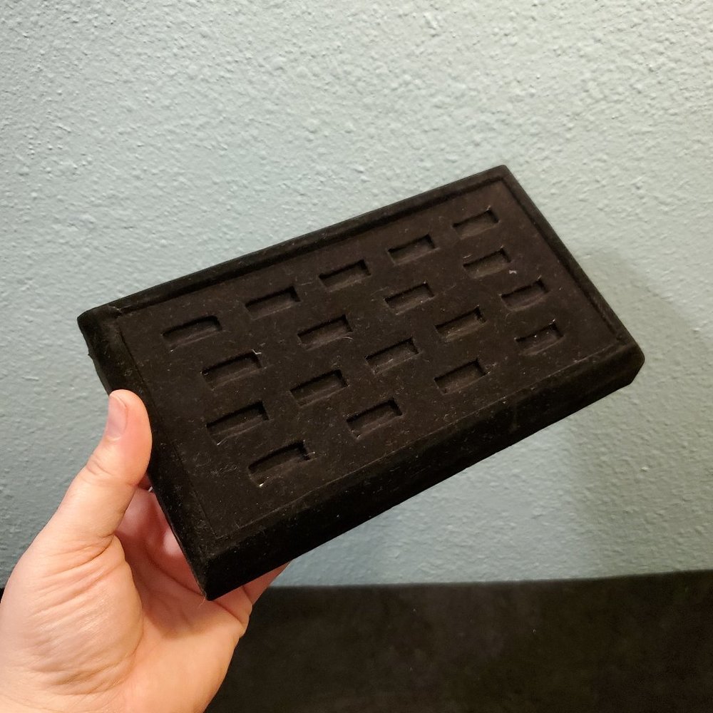 Velvet Ring Tray - 18 Ring Slots for Display